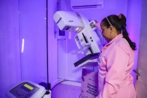 Unidade Móvel de Saúde da Mulher passa a atender em novo local a partir de terça-feira