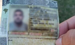 Equipe de Fiscalização do Detran apreende homem com CNH falsificada, na AM-010