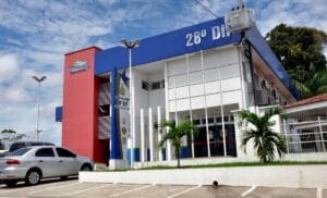 Ao retornar de igreja, mulher é puxada à força e estuprada em Manaus; criminoso foi preso