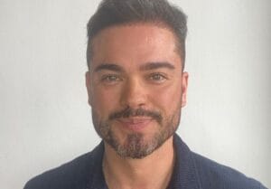 Ator Sidney Sampaio destrói quarto de hotel e se joga do quinto andar