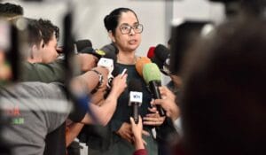 Mulher flagrou avô abusando da própria neta de 8 anos; família estava escondendo o criminoso