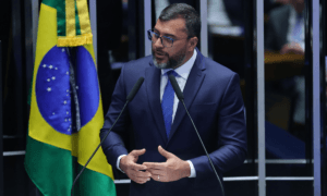 Wilson Lima vai conceder data-base 2023 aos profissionais de saúde do Estado
