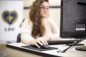Programa Ser Mulher: oferecendo suporte emocional a vítimas de violência