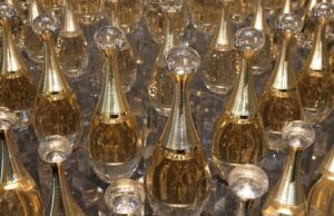 Os perfumes de mulher da Dior que você não pode perder neste verão