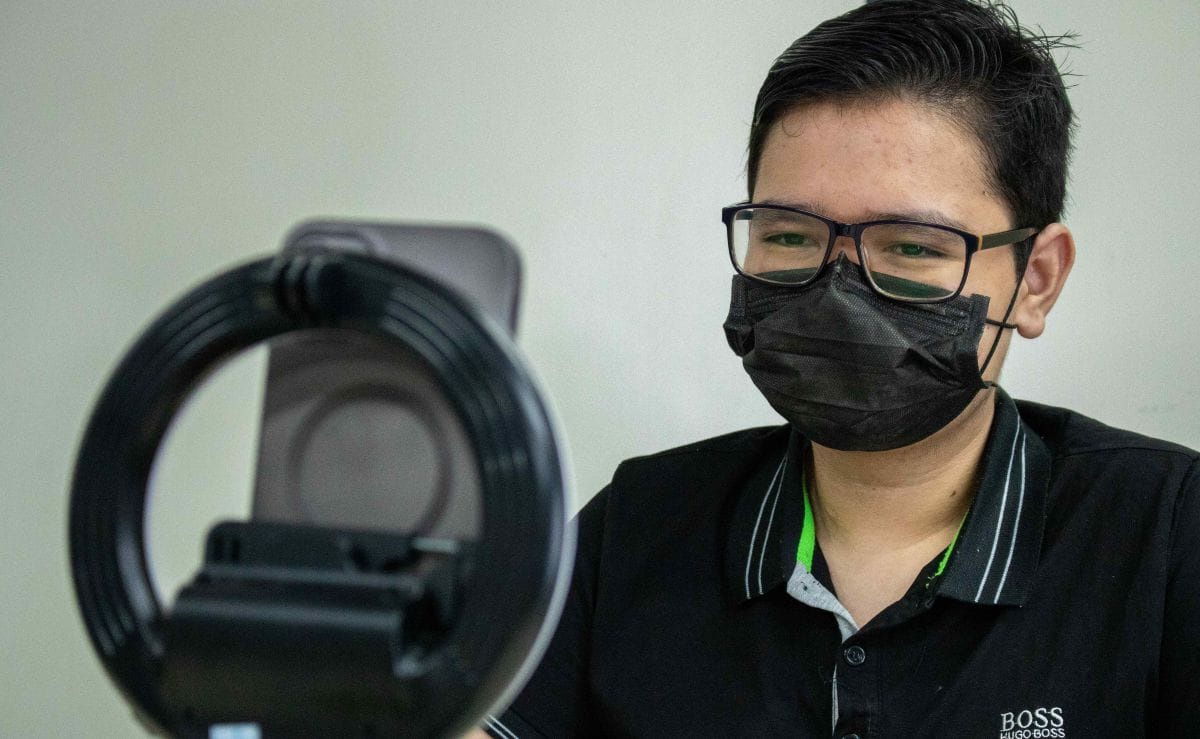 FOTO 1 LEG 1 Arian Escobar recebeu transplante de medula em 2017 (1)