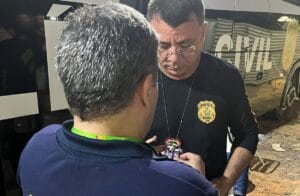 Homem é preso em flagrante vendendo pulseiras falsas do #SouManaus