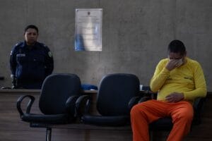 Homem acusado de matar e esquartejar a mãe é condenado a mais de 18 anos de prisão em Manaus