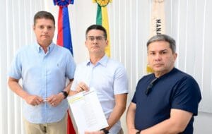 David Almeida decreta situação de emergência devido vazante do rio Negro