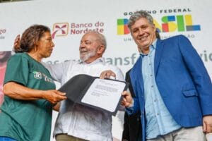 ‘Vamos continuar brigando’, diz Lula sobre juros que ainda estão altos