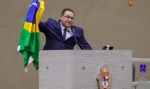 Raiff Matos pede minuto de silêncio pela morte do patriota ‘Clezão’ no presídio da Papuda