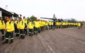 Amazonas recebe mais 94 brigadistas do Ibama para apoiar no combate às queimadas