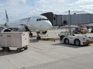 LATAM lança voo direto de Manaus para Porto Velho: ida e volta por R$ 734