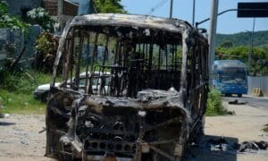 Restrições impostas pela milícia no Rio de Janeiro vão de água a convívio social