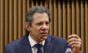 Haddad quer proposta ‘ambiciosa’ para taxação de super-ricos