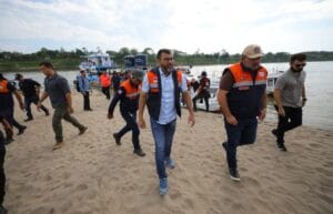 Wilson Lima coordena ajuda humanitária para mais de mil famílias afetadas pela estiagem em Tefé