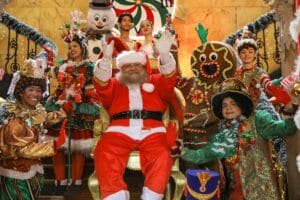 Mundo Encantado do Natal: Programação inicia com parada natalina, no Largo de São Sebastião, neste domingo (3)