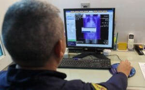 Unidades móveis de imagens visa diminuir a alta demanda nos hospitais de Manaus
