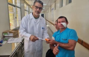 Jornada de cirurgias atende pacientes com estado avançado de câncer de pele, em Manaus