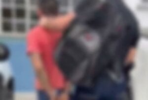Criança de 7 anos teve as partes íntimas tocadas por homem que prestava serviços para a família