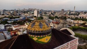 Manaus é uma das melhores cidades para se fazer negócios no Brasil