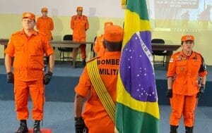Tenente Maely Salvador: primeira mulher a comandar batalhão de incêndio no Amazonas