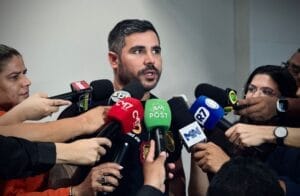 Confira como a estelionatária que aplicava golpe do falso bilhete aéreo agia em Manaus