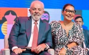 ‘Não sabem como estou feliz. Conseguimos colocar na Suprema Corte um comunista’, diz Lula sobre Dino