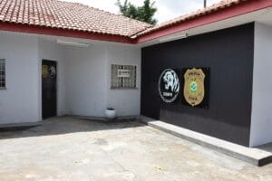 Polícia prende dupla que alugava veículos de locadoras e vendiam ilegalmente em Manaus