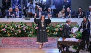 Presidente do TCE-AM, Yara Lins, anuncia criação da Ouvidoria da Mulher durante Cerimônia de Posse