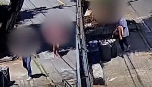 Menina de 12 anos é abandonada morta na calçada; polícia encontra um preservativo usado na casa do suspeito