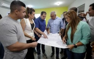 Governador em exercício, Roberto Cidade, vistoria obra de revitalização do Caic Edson Melo