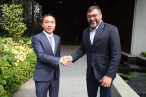 Wilson Lima conclui agenda na China com visita a Huawei e encontro com prefeito de Shenzhen