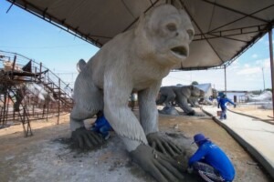 Cenário dos primatas está quase concluído com modelagem no parque Amazonino Mendes