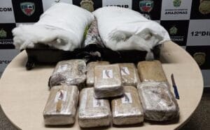 Polícia prende em flagrante homem que iria viajar com drogas para Boa Vista