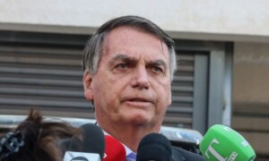 Defesa de Bolsonaro se diz surpreendida com indiciamento