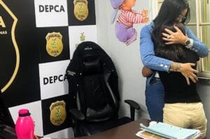 Menina desejava visitar a Delegada Joyce Coelho, para agradecer por tirá-la de um ambiente violento