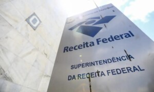 Receita voltará a exigir declaração de fintechs após operações da PF