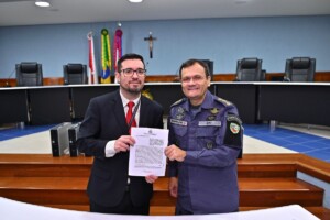 TCE-AM realiza doação de computadores e móveis para a Polícia Militar e Fundo de Promoção Social