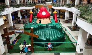Vila dos Smurfs: Diversão garantida no Amazonas Shopping a partir de R$ 40,00 reais