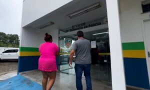 Jovem presa por golpe do falso comprovante causou prejuízo de R$ 6 mil em loja de tinta de Manaus