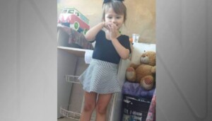 Vídeo: Criança de 3 anos morre de tanto apanhar; mãe e padrasto da vítima são presos