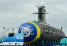 Lula e Macron lançam 3º submarino de parceria entre Brasil e França