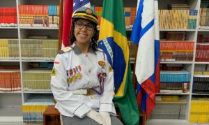 Ex-aluna do Colégio Militar da PMAM é aprovada em medicina em três vestibulares