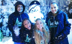 Neve em Manaus: Parque temático Ártico Pocket oferece experiência única no clima polar