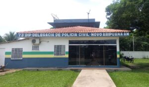 Homem tenta matar mulher a facadas após vítima denunciá-lo por diversos furtos, em Novo Aripuanã