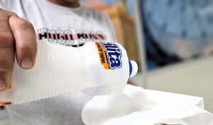 Atenção! Venda de álcool líquido 70% será permitida até amanhã, em Manaus