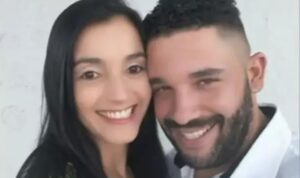 Inacreditável: homem mata esposa a facadas após ela morder o dedo dele durante o sexo
