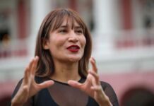 Atriz Isabela Catão, formada pela UEA, está em filme que concorre à Palma de Ouro em Cannes