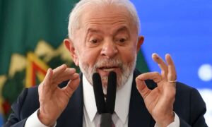 TCU decide que presentes recebidos por presidentes não são públicos