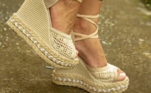 Como combinar botins de maneira elegante e versátil